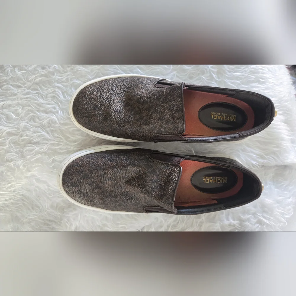 Michael Kors Monogram Slip-On Sneakers Brown Logo Canvas Women’s Size‎ 6M